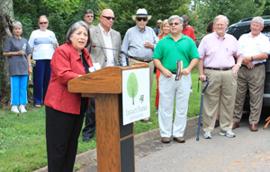 Mayor Rogero speaks at the opening of the South Loop